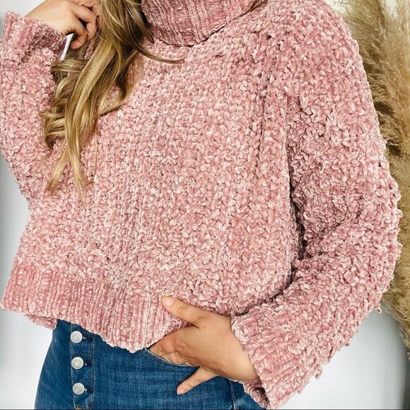 DOLLS KILL POL Blush Pink Rose Chunky Oversized Turtleneck Crop Pullover Sweater - Picture 2 of 8